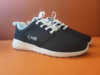 Breathable comfortable and fashionable sneakers