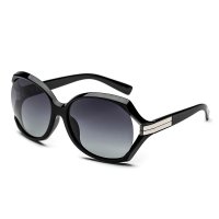 CHB Black Frame Polarized SUN Women Sunglasses